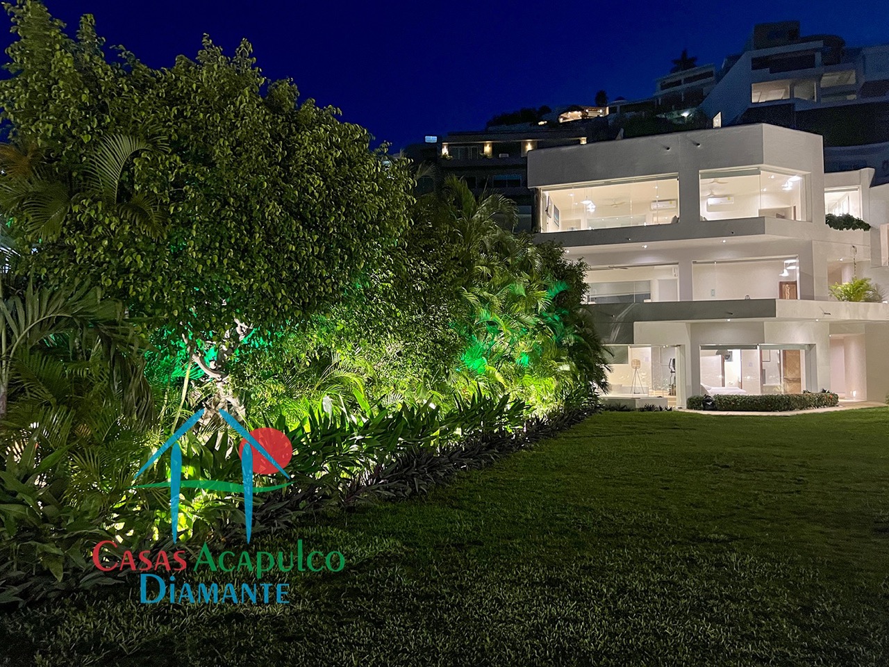 Villa Sahasrara - Alberca y jardín 41